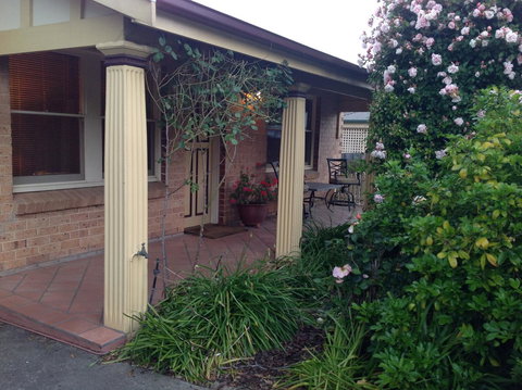 Oats Cottage - Accommodation Redcliffe 6