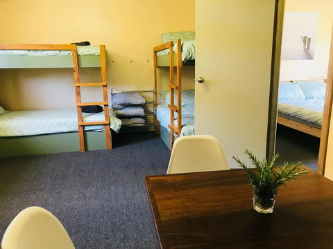 Longwood Retreat - Accommodation Redcliffe 13