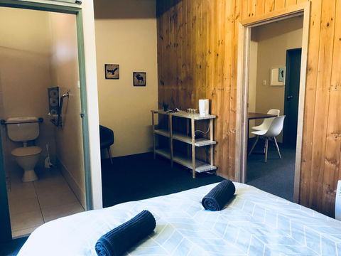 Longwood Retreat - Accommodation Redcliffe 16