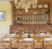 Gainsborough Cottage - Accommodation Redcliffe