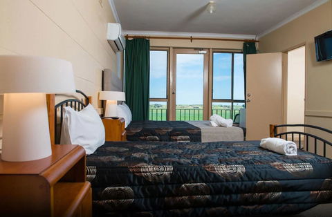 Tailem Bend Riverside Hotel - Accommodation Redcliffe 1