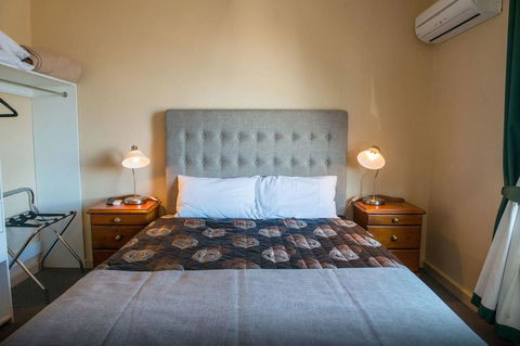 Tailem Bend Riverside Hotel - Accommodation Redcliffe 2