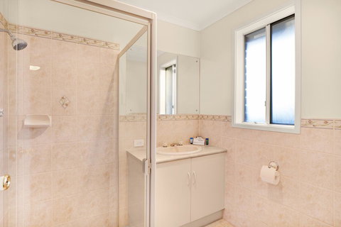 Adelaide Road Motor Lodge - Accommodation Redcliffe 1