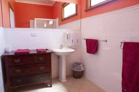 The Fruiterer's - Accommodation Redcliffe 13