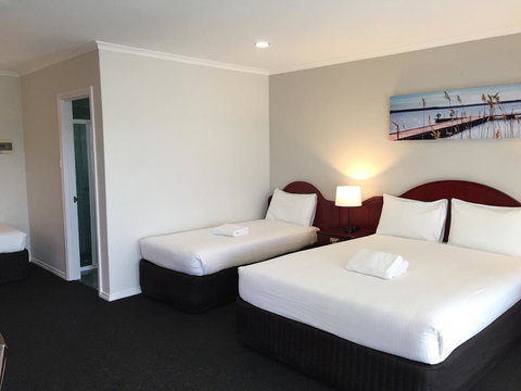 Hilton Beachfront Motel - Accommodation Redcliffe 20