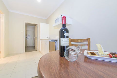 Clare Country Club - Accommodation Redcliffe 11