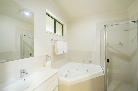 Clare Country Club - Accommodation Redcliffe 20
