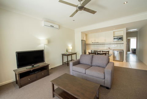 Clare Country Club - Accommodation Redcliffe 13