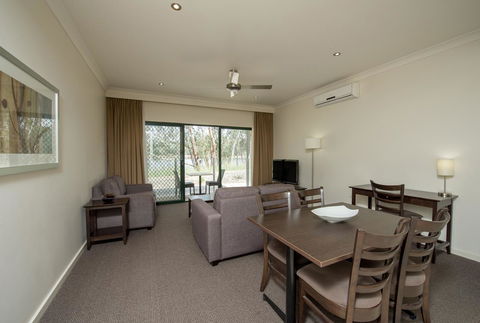 Clare Country Club - Accommodation Redcliffe 14