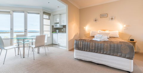 The Bluff Resort Apartments - Accommodation Redcliffe 8