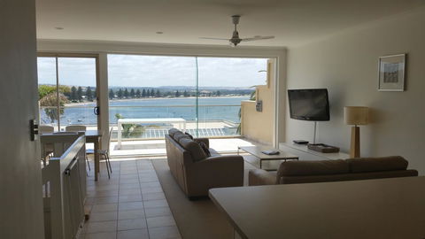 The Bluff Resort Apartments - Accommodation Redcliffe 16