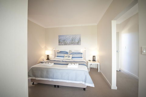 The Bluff Resort Apartments - Accommodation Redcliffe 32