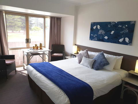 Nightcap At Hotel Victor - Accommodation Redcliffe 13