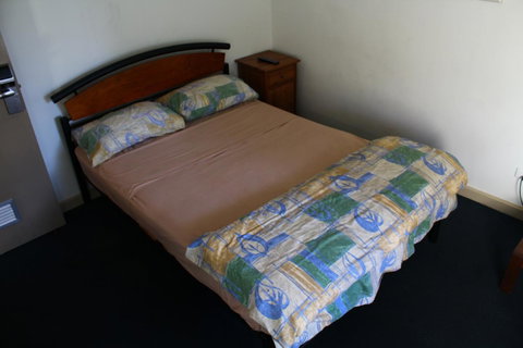 My Place & Adelaide Backpackers Hostel - Accommodation Redcliffe 7