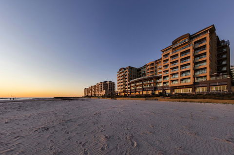 Apartments @ 16 Holdfast - Accommodation Redcliffe 6