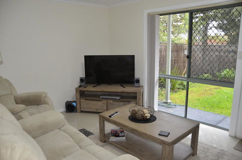 Townhouse On The Marina - Accommodation Redcliffe 18