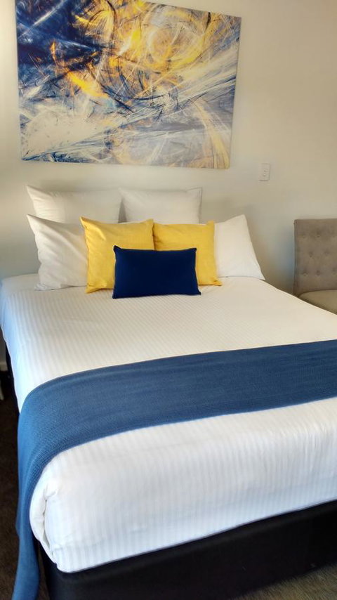 The Avenue Inn - Accommodation Redcliffe 9