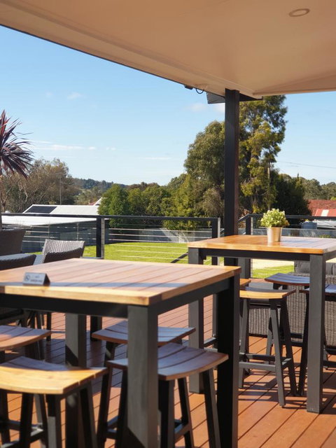 The Avenue Inn - Accommodation Redcliffe 1