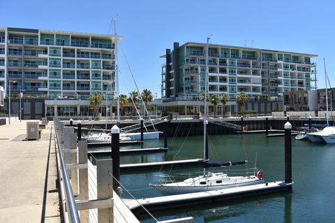 Breakwater Apartment - Accommodation Redcliffe 1