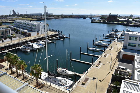 Breakwater Apartment - Accommodation Redcliffe 20