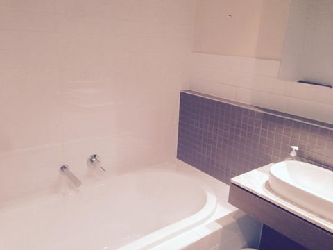Breakwater Apartment - Accommodation Redcliffe 15
