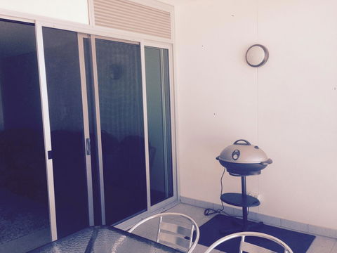 Breakwater Apartment - Accommodation Redcliffe 11