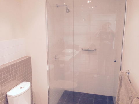 Breakwater Apartment - Accommodation Redcliffe 16