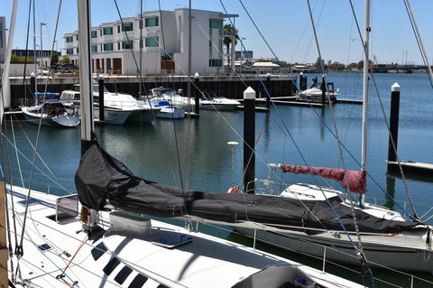 Breakwater Apartment - Accommodation Redcliffe 6