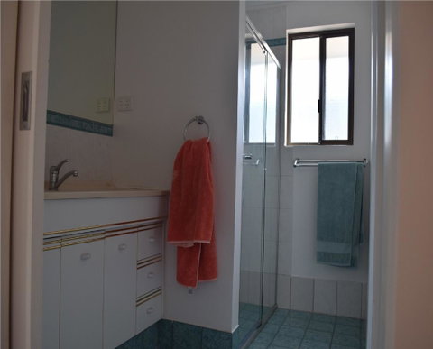 South Coast Escape - Accommodation Redcliffe 11