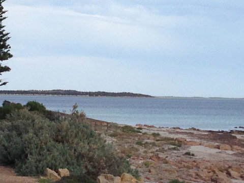 Relax On Par - Accommodation Redcliffe 3