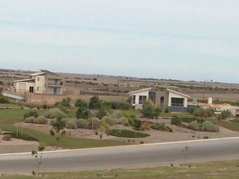 Relax On Par - Accommodation Redcliffe 12