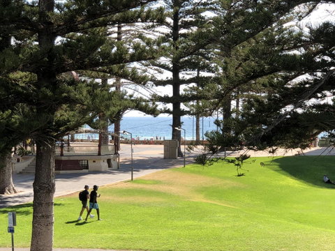 Parkview Apartment - Grandview House & Apartments - Accommodation Redcliffe 1