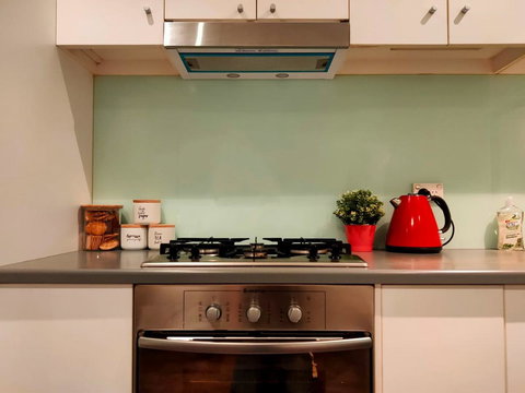 Project BNB On York - Accommodation Redcliffe 6