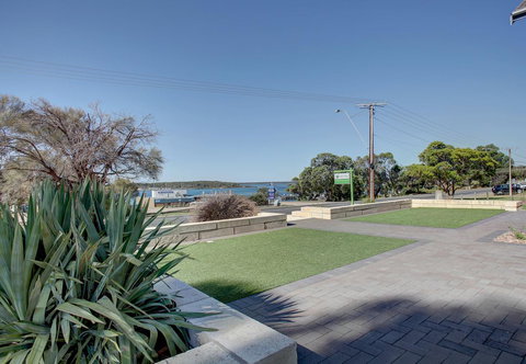 Bay Bliss - Accommodation Redcliffe 5