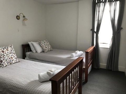 Caledonian Inn - Accommodation Redcliffe 31