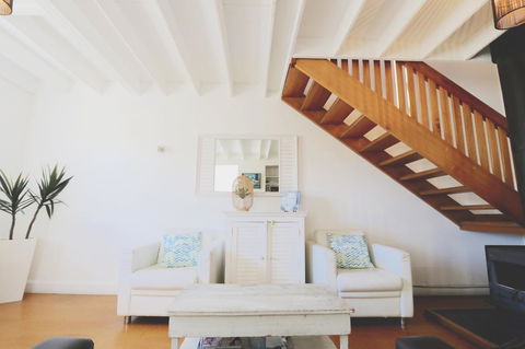 Caledonian Inn - Accommodation Redcliffe 26