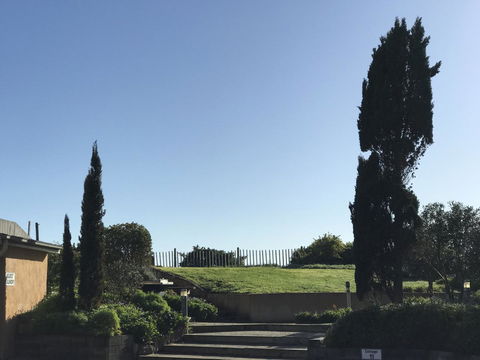 Caledonian Inn - Accommodation Redcliffe 24