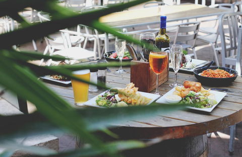 Caledonian Inn - Accommodation Redcliffe 19