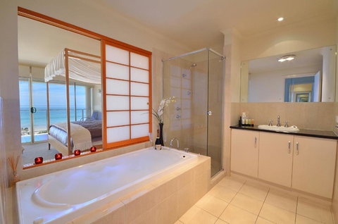 Adelaide Luxury Beach House - Accommodation Redcliffe 11