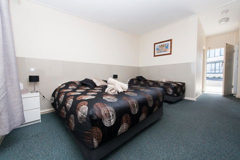 Blue Lake Motel - Accommodation Redcliffe 11