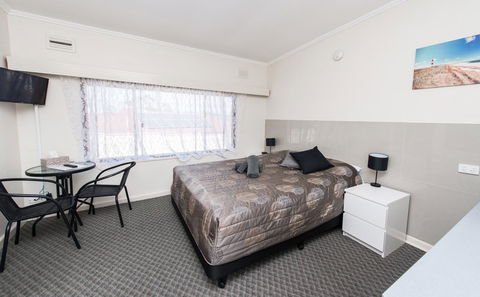 Blue Lake Motel - Accommodation Redcliffe 7