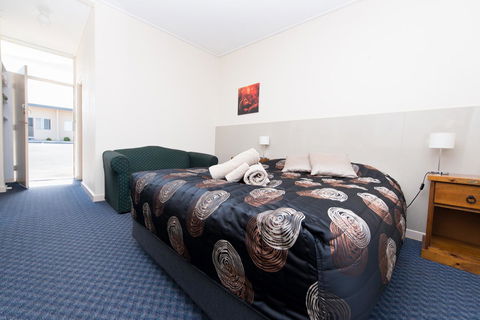 Blue Lake Motel - Accommodation Redcliffe 13