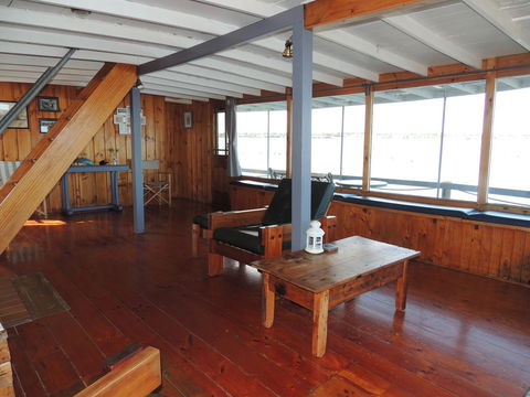 PS Federal Retreat Paddle Steamer Goolwa - Accommodation Redcliffe 21