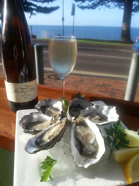 Pier Hotel Port Lincoln - Accommodation Redcliffe 7