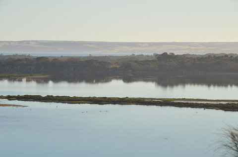 Of Stone & Wood Guesthouse - Accommodation Redcliffe 19