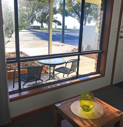 Lake Albert Motel - Accommodation Redcliffe 3