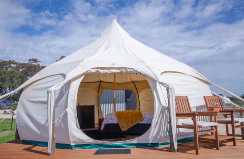 Bukirk Glamping & Fancy Coops - Accommodation Redcliffe 3