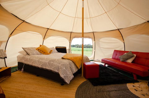 Bukirk Glamping & Fancy Coops - Accommodation Redcliffe 2