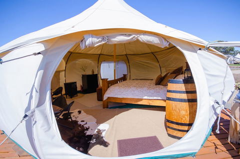 Bukirk Glamping & Fancy Coops - Accommodation Redcliffe 10