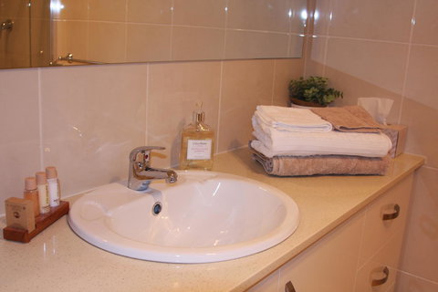 C And C Tanunda - Accommodation Redcliffe 7